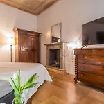 Rovelli 41 By Rent