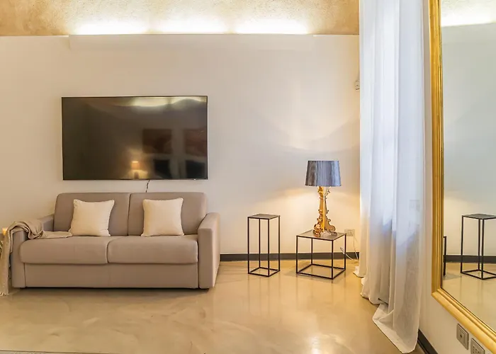 Rovelli 41 By Rent Apartment Como