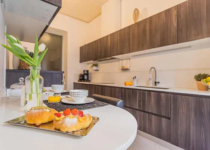 Rovelli 41 By Rent Apartment *