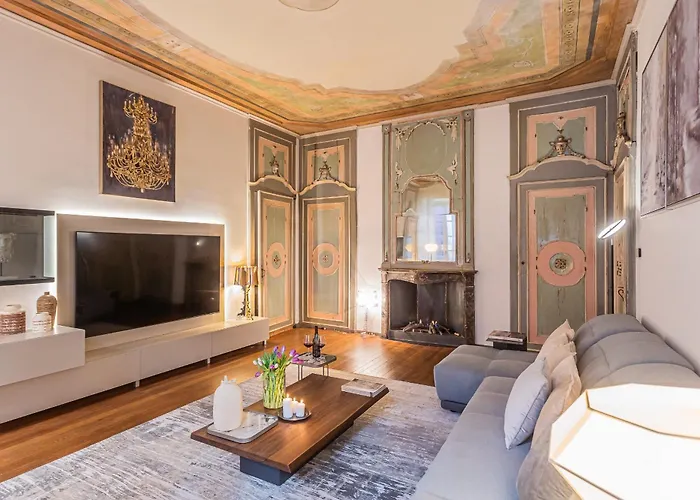 Rovelli 41 By Rent Apartment Como