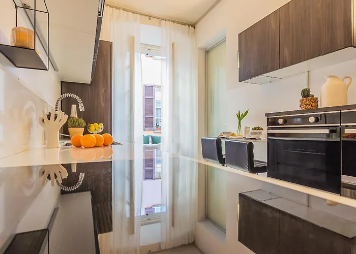 Rovelli 41 By Rent * Como