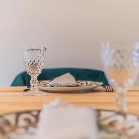 Rovelli 41 By Rent Daire *