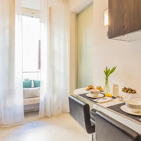 Rovelli 41 By Rent Como