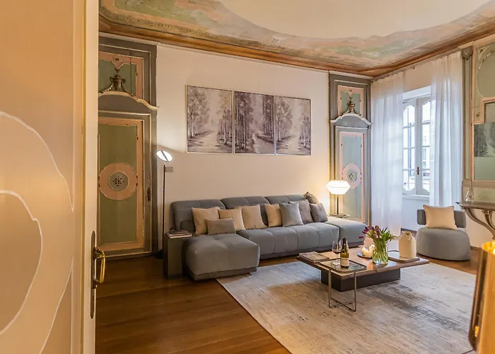 Rovelli 41 By Rent Lägenhet Como